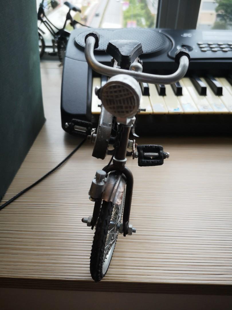 Bicycle model (Category: Other Kids Furniture) located in Singapore. Submitted by sansara (Listing ID 1063094921, Image 2). Description: Bicycle model with chain and handle Hand made high quality Unqiue toy for kids to play.