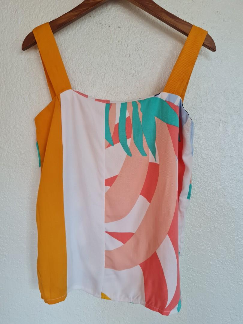 Brand New #RiTZ Summer Print Top (Category: Sleeveless) located in Quezon City. Submitted by secondthemotion (Listing ID 1063108738, Image 2). Description: #RiTZ Summer Top mixed Fabric Prints Free Size made of Polyblend and Cotton Brand New. No damages. price: Php 599 (+shipping) *Shipping fee to be shouldered by buyer. **All sales are final..