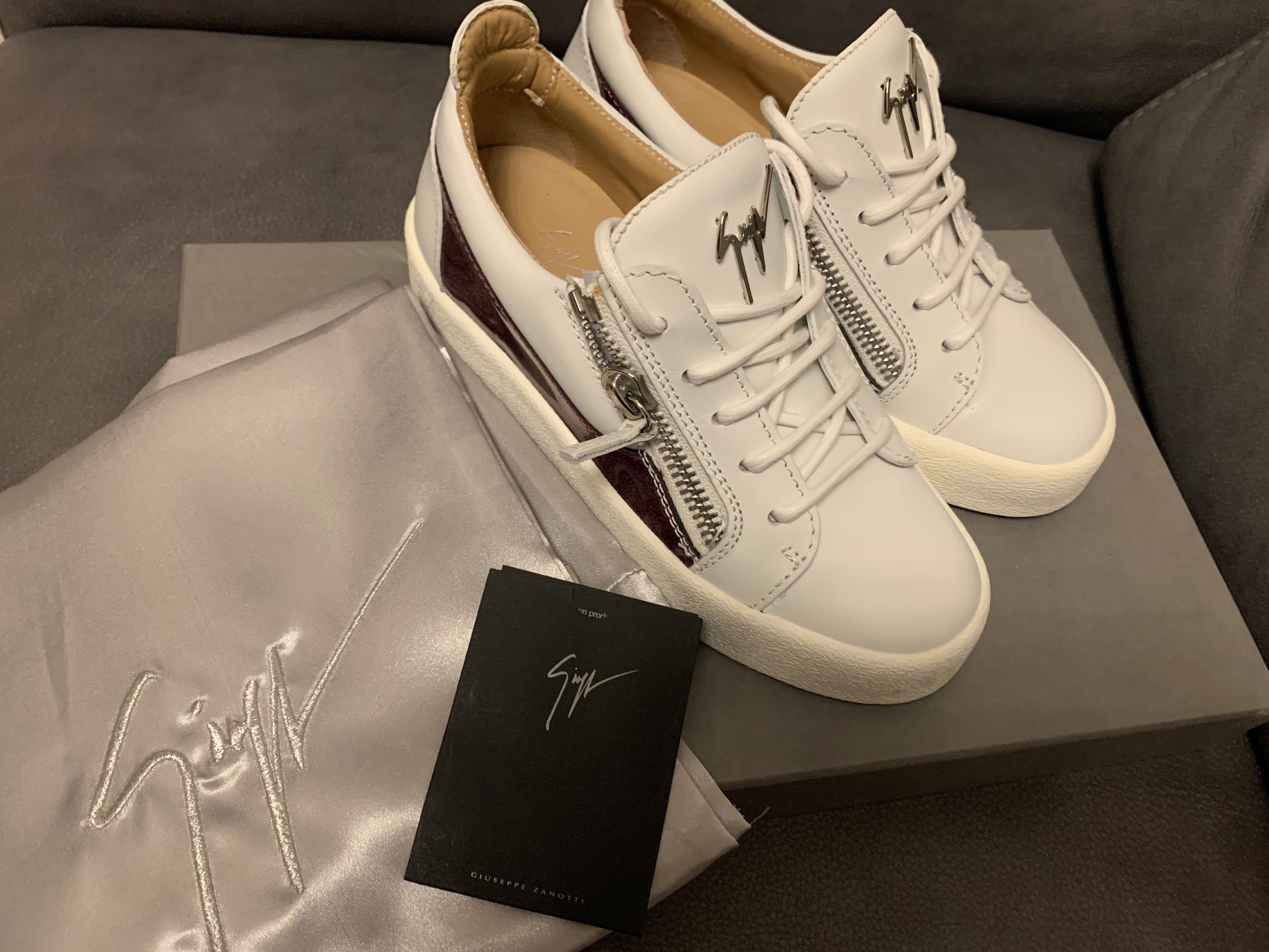 白波鞋Giuseppe Zanotti, 女裝, 鞋, Loafers - Carousell