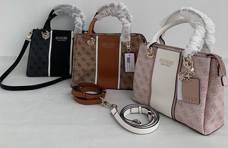 Original Guess Guess Bag 2021 NEW GUESS Logo Embossed Carryall