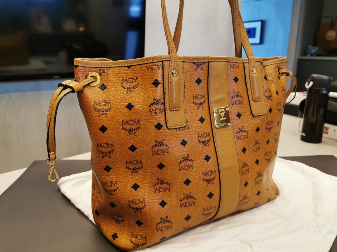Mcm best sale tote handbags