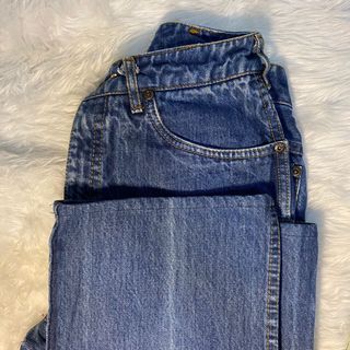 (Category: ) located in . Submitted by barenecessities.co (Listing ID 1063244710, Image 1). Description: .