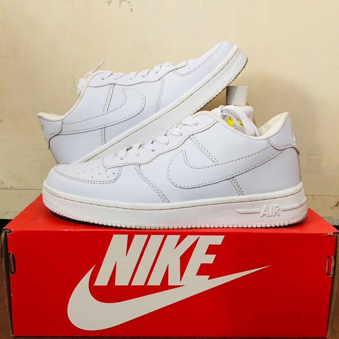 diseñador flaco Cubo Nike Air Force 1 Class A White Used, Women's Fashion, Footwear, Sneakers on  Carousell