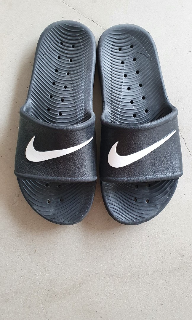 nike squishy slides