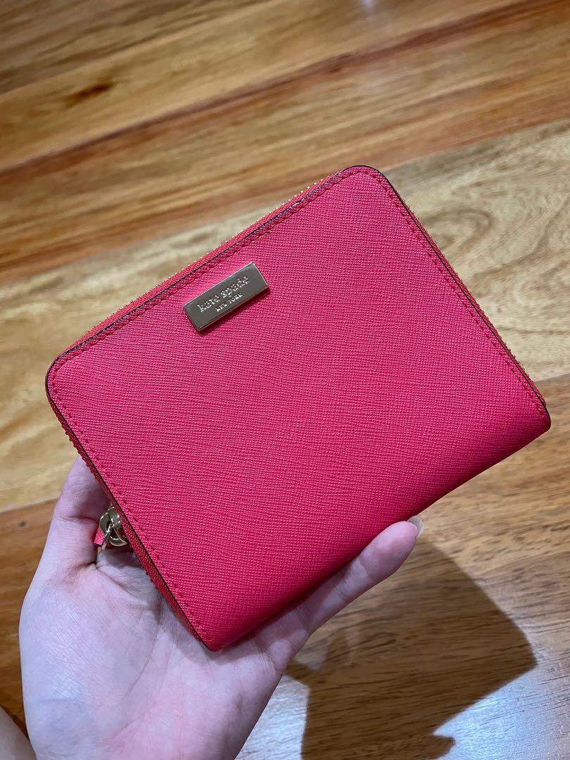 ORIGINAL Brand New Kate Spade Wallet (Category: Luxury Bags & Wallets) located in Quezon City. Submitted by sereney13 (Listing ID 1063227712, Image 1). Description: Brand New Original Kate Spade Wallet Fushia Pink Never been used Material is very soft ( High Quality ) Many compartments! Easy to glide Zipper 100% authentic Gift from my cousin from US. .