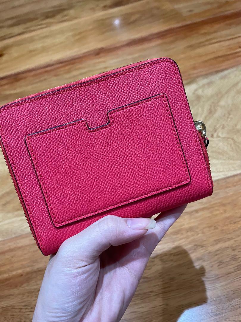 ORIGINAL Brand New Kate Spade Wallet (Category: Luxury Bags & Wallets) located in Quezon City. Submitted by sereney13 (Listing ID 1063227712, Image 2). Description: Brand New Original Kate Spade Wallet Fushia Pink Never been used Material is very soft ( High Quality ) Many compartments! Easy to glide Zipper 100% authentic Gift from my cousin from US. .