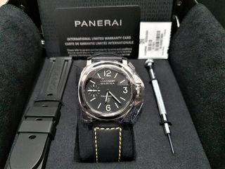 (Category: ) located in . Submitted by luxe_watch (Listing ID 1063126574, Image 1). Description: .