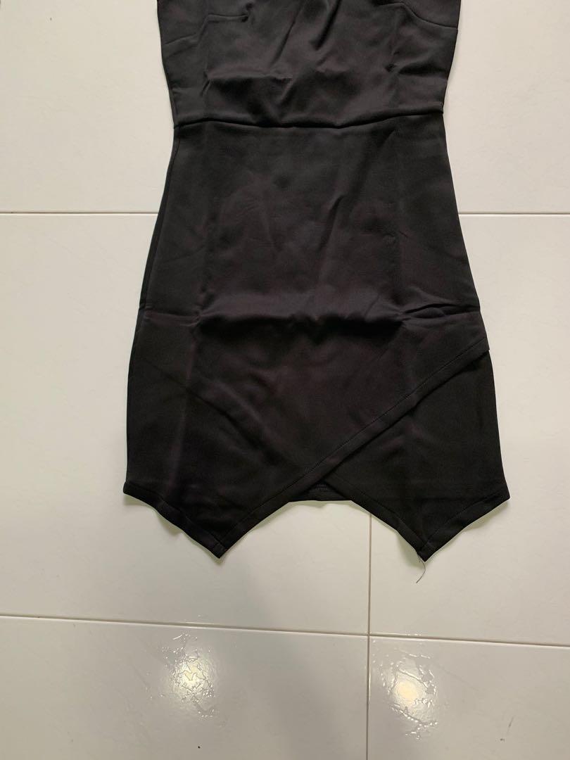 Saint Shylo Black Dress Women S Fashion Tops Sleeveless On Carousell