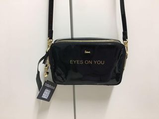（分類：）位於 。 由 gorialala 提交（商品編號 1063185442，圖片 1）。簡介： 。