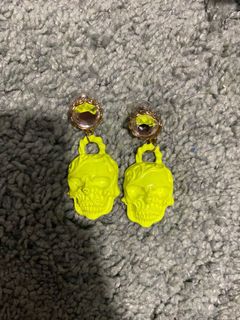 (Category: ) located in . Submitted by cathhh (Listing ID 1063085630, Image 1). Description: .