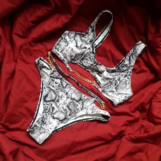 (Category: ) located in . Submitted by miss.thingz (Listing ID 1062994963, Image 1). Description: .