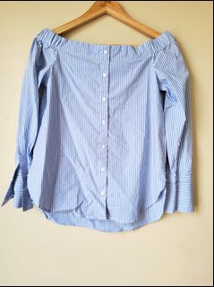 (Category: ) located in . Submitted by clothingbox (Listing ID 1063232092, Image 1). Description: .