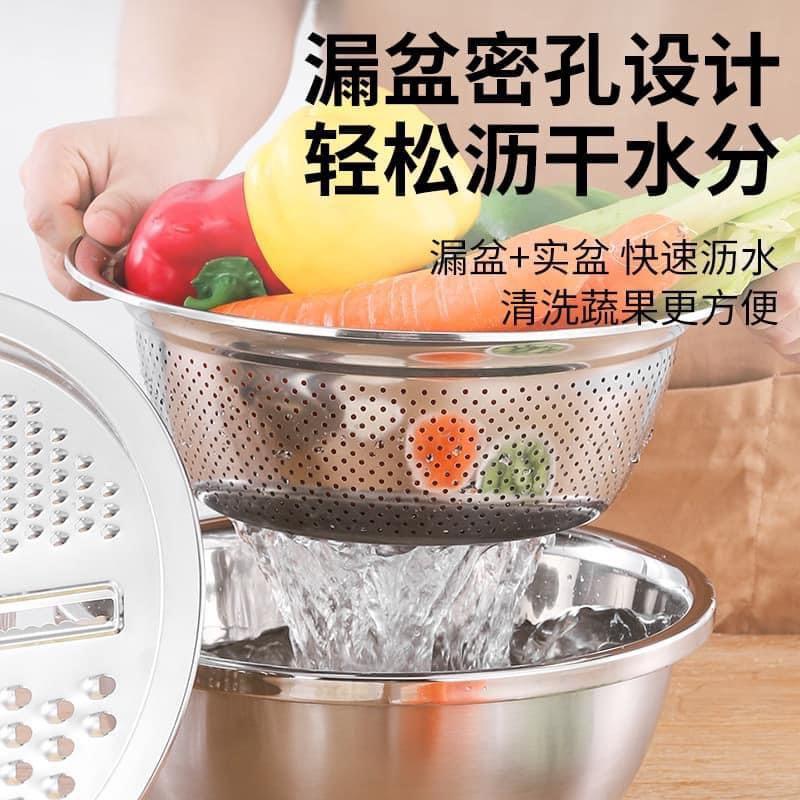 Strainer (Category: Coffee & Tea Tableware) located in Cainta. Submitted by iubelle (Listing ID 1063235659, Image 3). Description: .