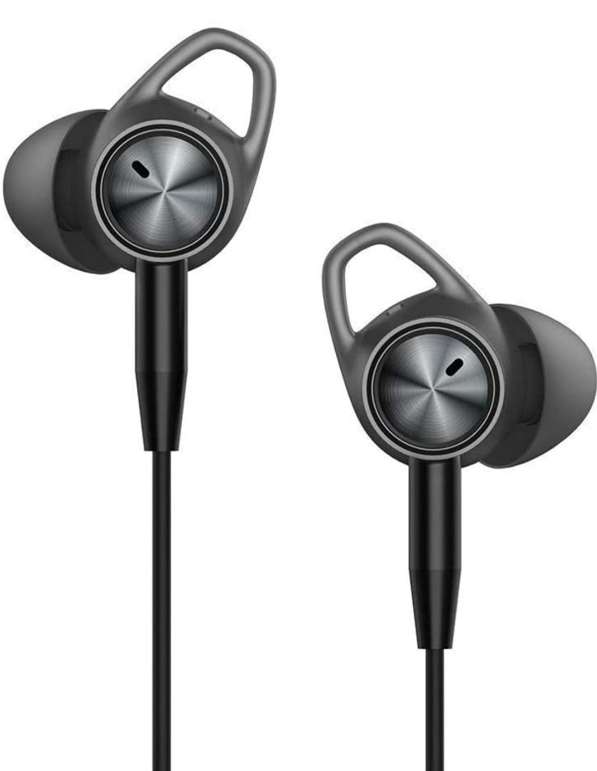 noise cancellation wired earphone