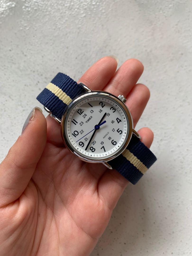 Timex watch top with changeable bands
