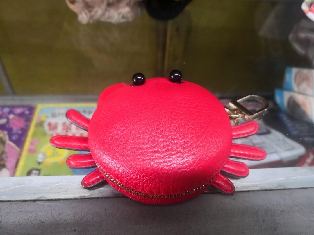 Tory Burch Carl The Crab Coin Purse, Women's Fashion, Bags & Wallets, Purses  & Pouches on Carousell