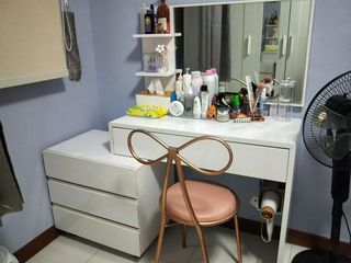 (Category: ) located in . Submitted by emmmsss (Listing ID 1063085503, Image 1). Description: .