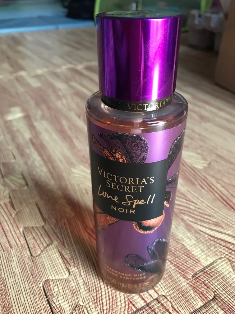 Victoria secret store love spell noir