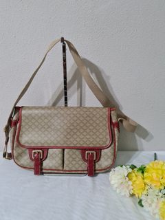 (Category: ) located in . Submitted by stylelovers (Listing ID 1063017818, Image 1). Description: .