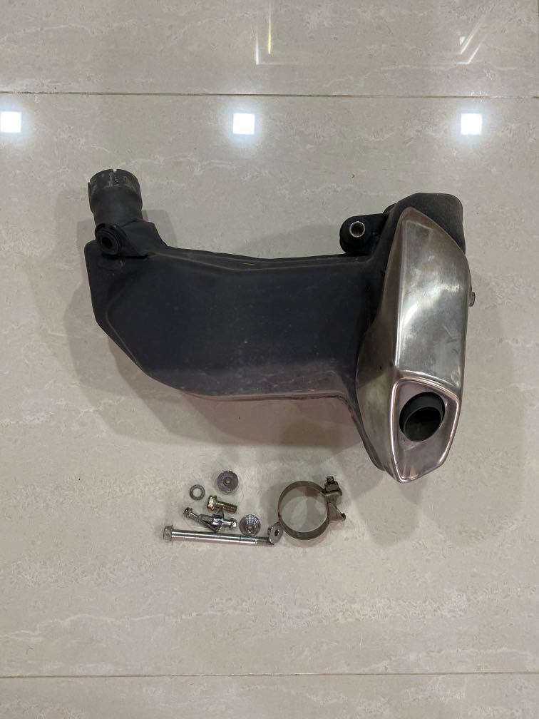 Duke 390 deals stock exhaust price