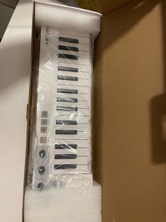 （分類：）位於 。 由 beboleche 提交（商品編號 1063394735，圖片 1）。簡介： 。