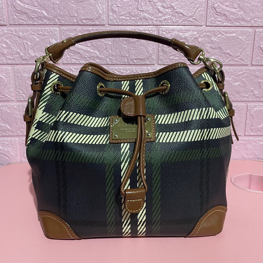 Bean pole 2025 bucket bag price