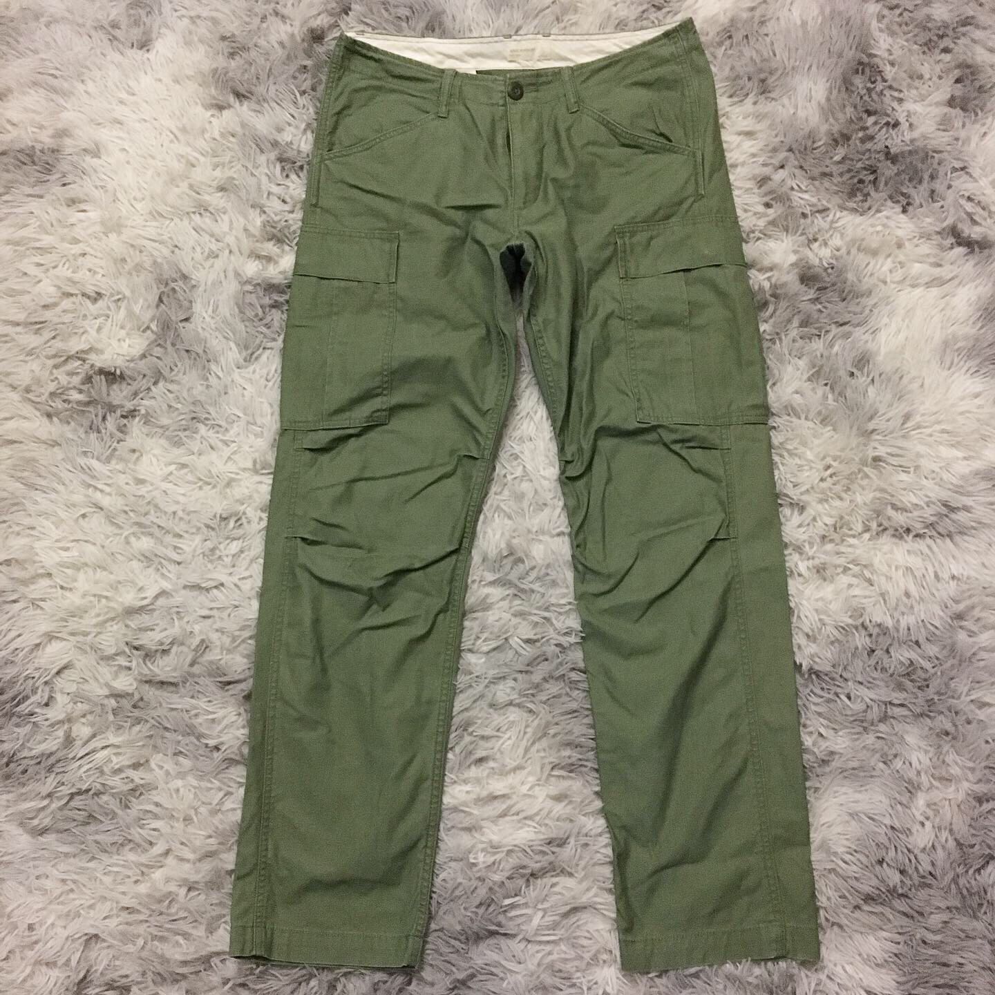Back Number Cargo Pants, Men's Fashion, Bottoms, Trousers on Carousell