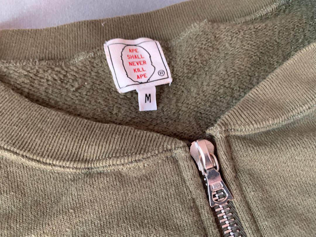 Bathing Ape 外套 （分類：衛衣）位於 Hong Kong。 由 cwingw 提交（商品編號 1063280708，圖片 2）。簡介： 購自日本 made in Japan Size M. 80 %新 拉鍊可上下拉。