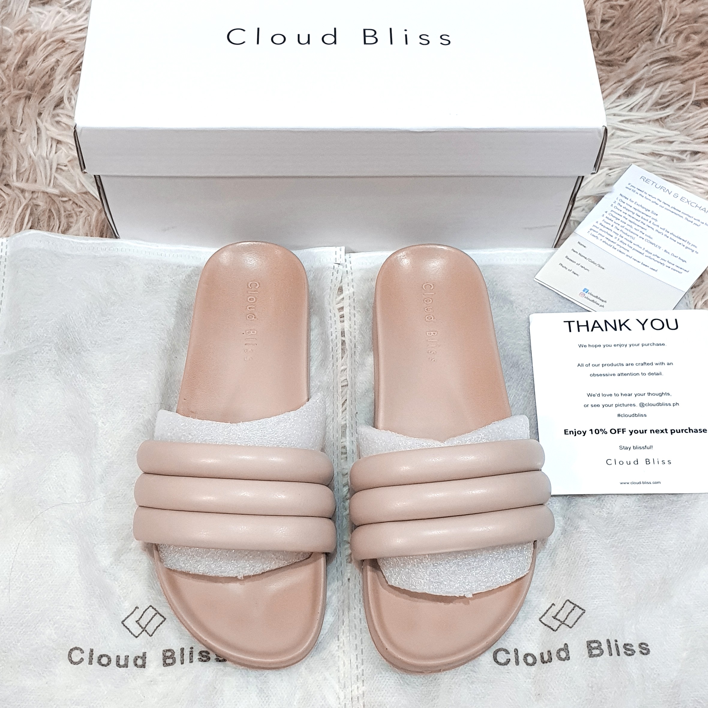 Cloud bliss sandals hotsell price