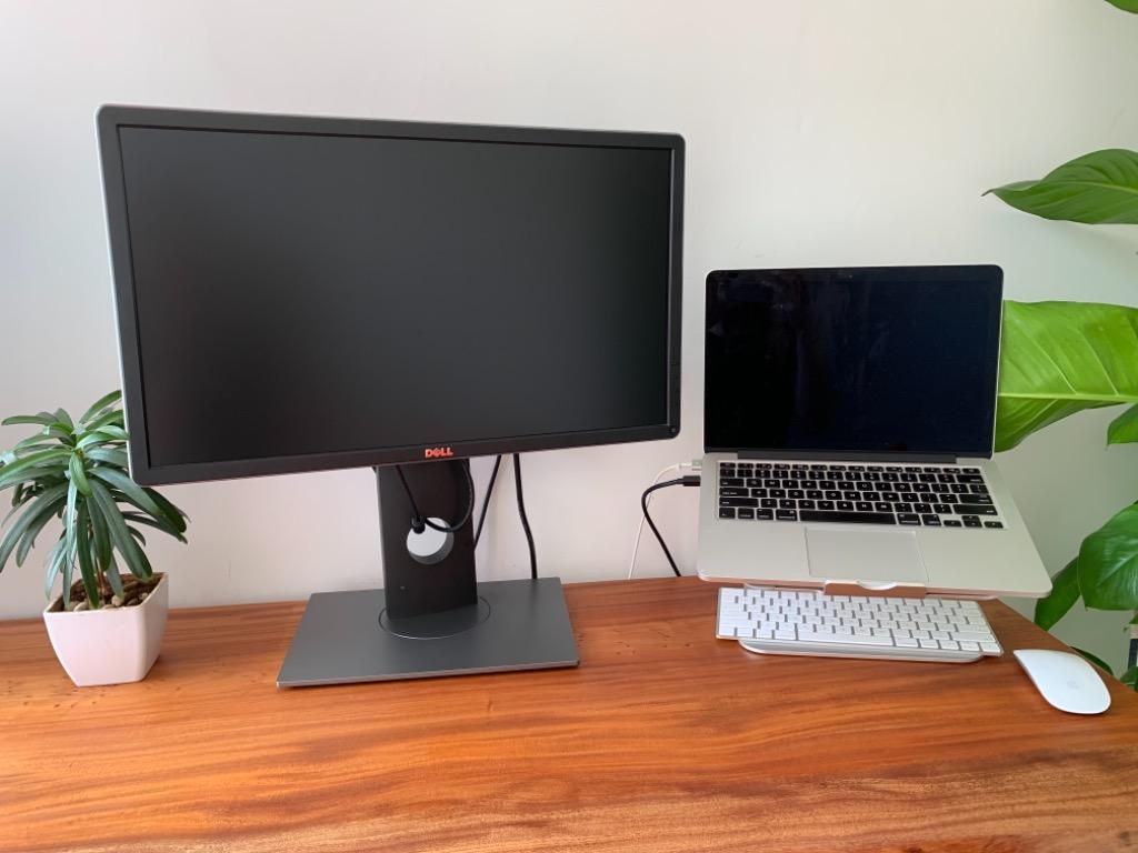 Dell Monitor p2314ht - Adjustable Height, Computers & Tech, Parts &  Accessories, Monitor Screens on Carousell