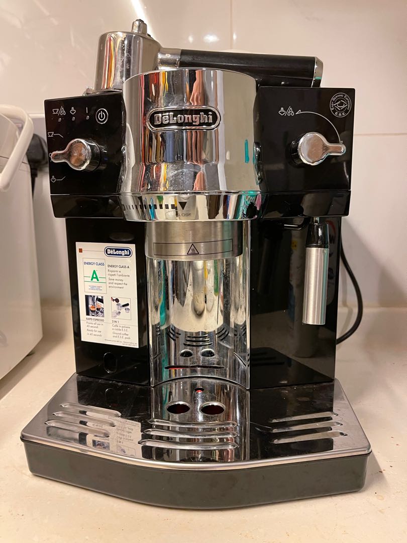 Delonghi Coffee Machine 咖啡機 EC820, 家庭電器, 廚房電器, 咖啡機及咖啡壺 Carousell