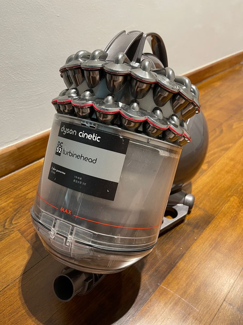 Dyson cinetic DC52 vacuum cleaner, TV & Home Appliances, Vacuum Cleaner ...