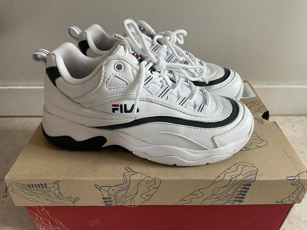 Fila Ray With Navy Rims