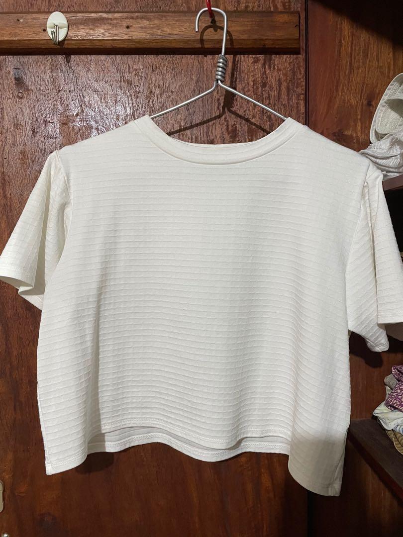 ForMe White Cropped Top, Women's Fashion, Tops, Others Tops on Carousell