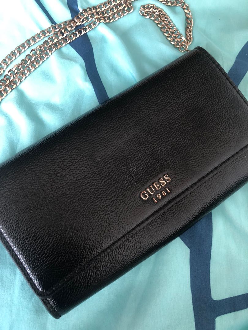 Guess Wallet On Chain, Luxury, Bags & Wallets on Carousell