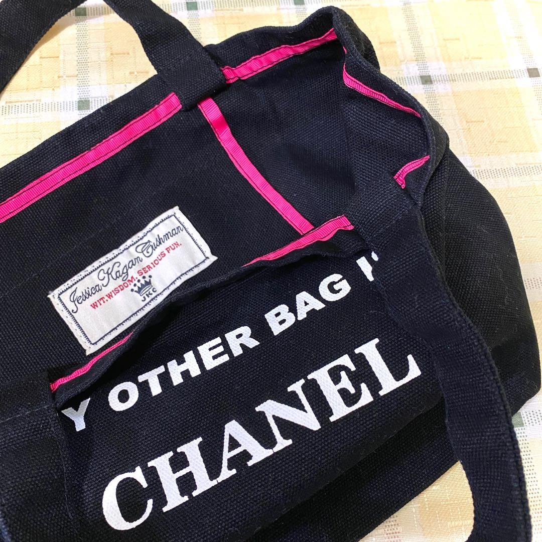 Jessica Kagan Cushman JKC my other bag is chanel handbag wit wisdom serious  fun edition 黑色惡搞Chanel布袋, 女裝, 手袋及銀包, 長銀包- Carousell