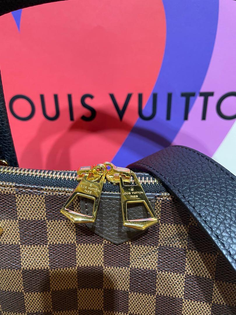 Louis Vuitton Hyde Park Damier Ebene Shoulder Bag