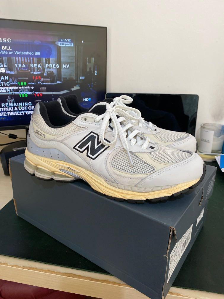 New Balance ML2002RT This Is Never That, Men's Fashion, Footwear, Dress  Shoes on Carousell