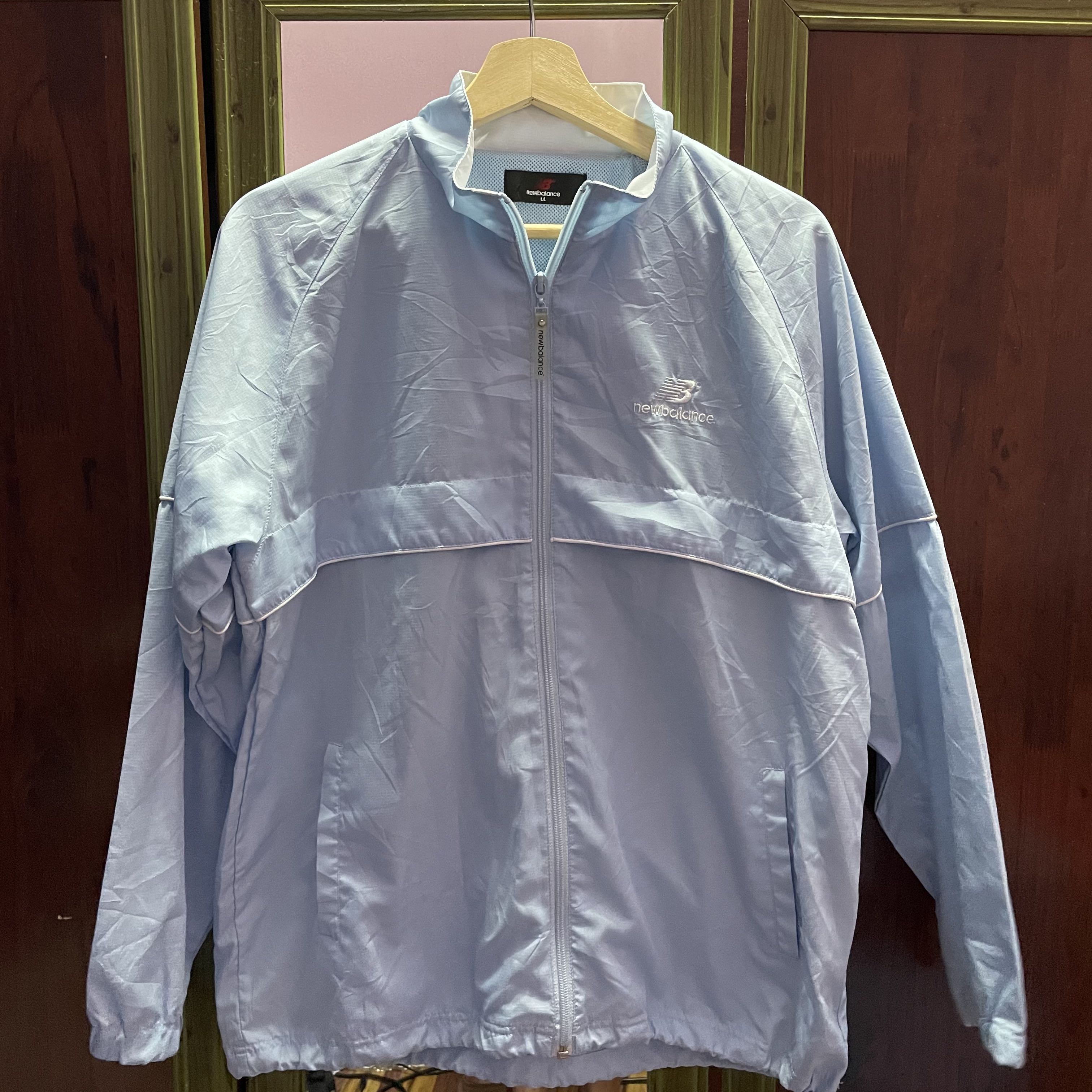 new balance windrunner