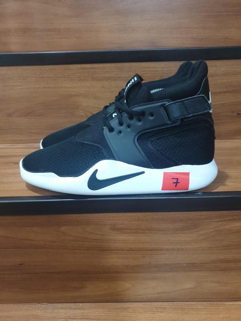 Incursion nike top