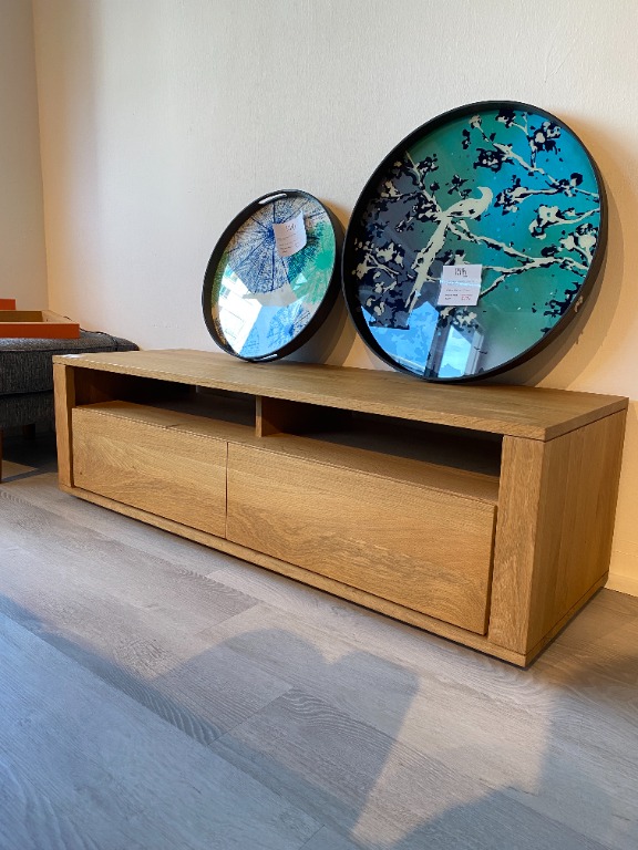 Oak shadow 2025 tv cupboard