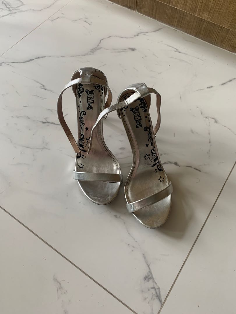 Silver sandals payless clearance