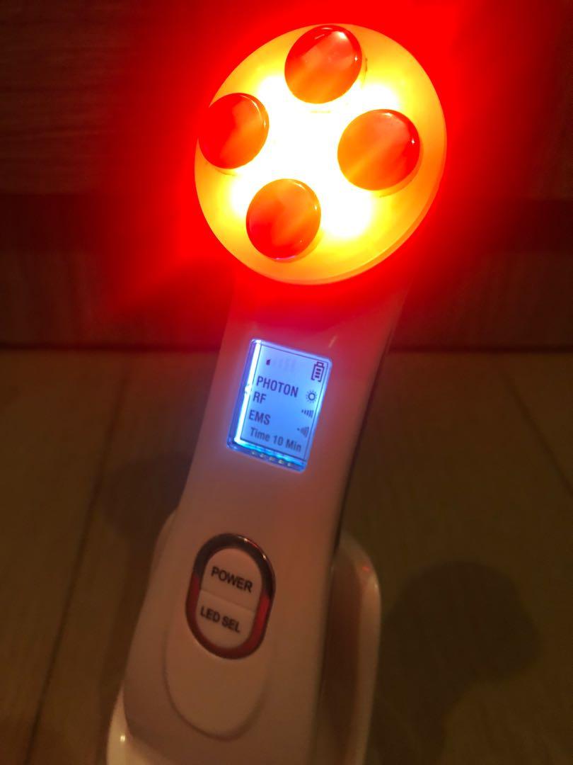 Portable RF Face (Category: Massage Devices) located in Pasay City. Submitted by righthanddrive (Listing ID 1063389438, Image 2). Description: Like bnew. Gifted but I’m not using it, just sitting in the drawer. .