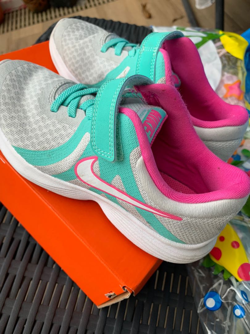 girls teal nike