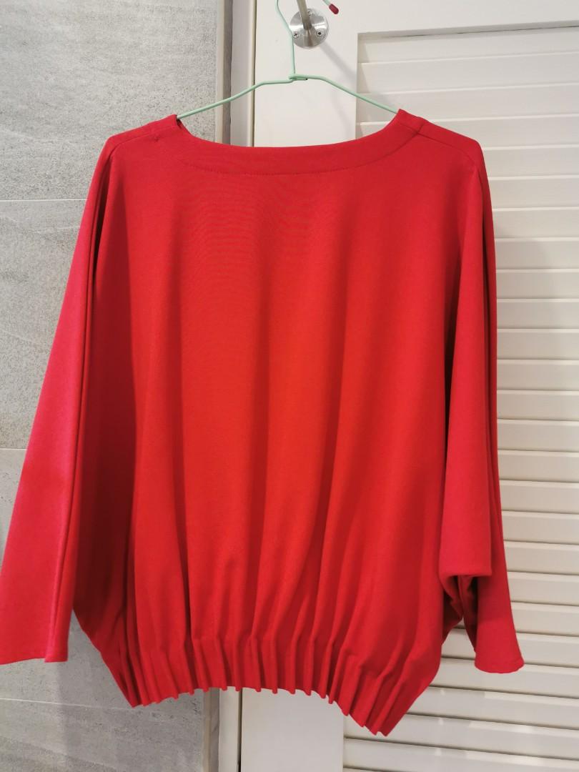 red batwing top