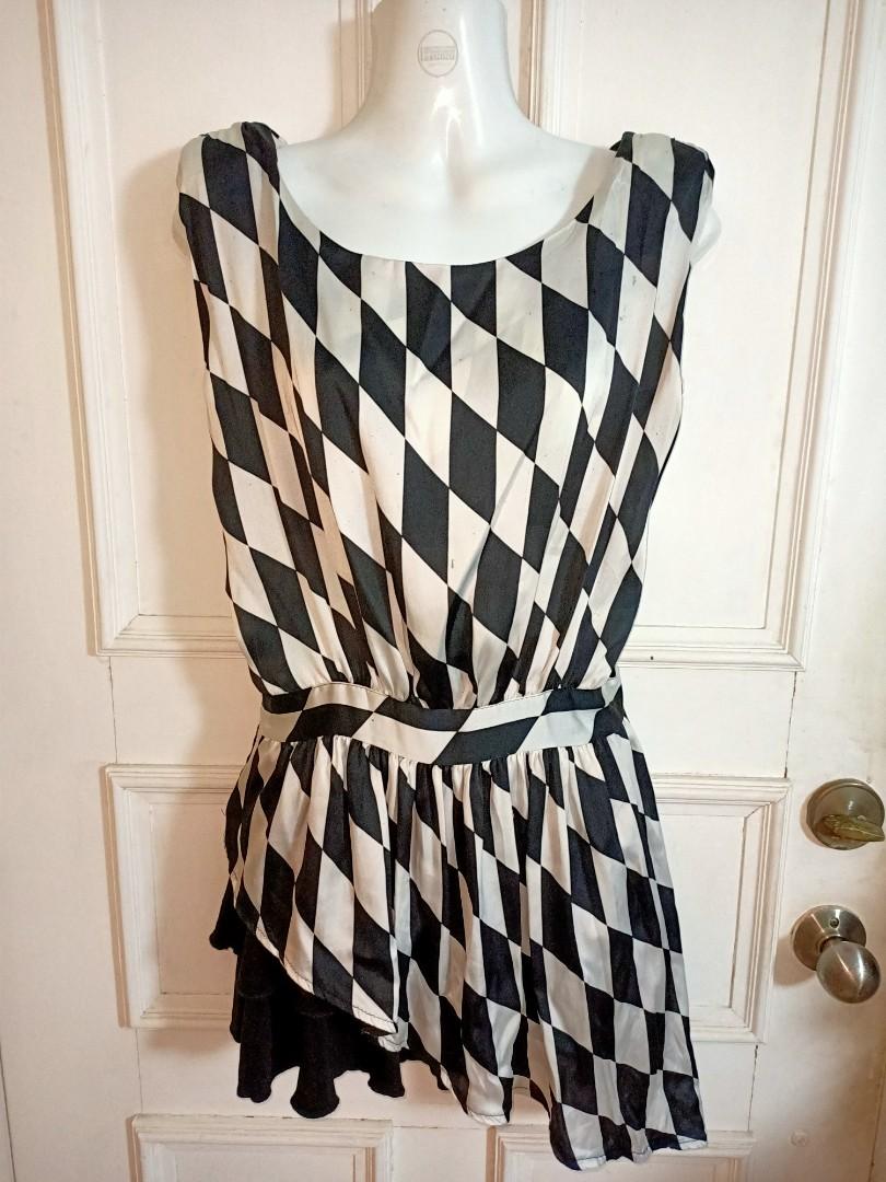 Tops of dresses Outlet