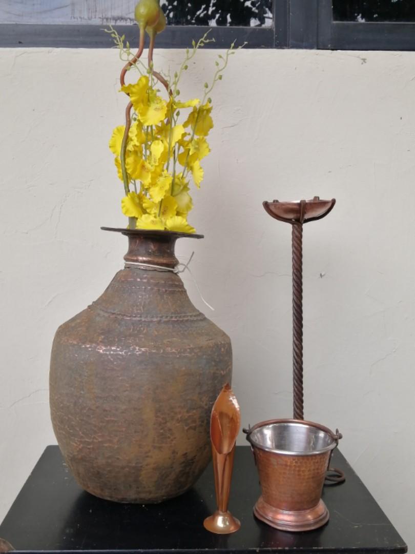 Vintage Copper Tibetan Items Milk Vessel Vase Candleholder Pail Vintage Collectibles Vintage Collectibles On Carousell Shop our bronze vessel with handle selection from the world's finest dealers on 1stdibs. carousell