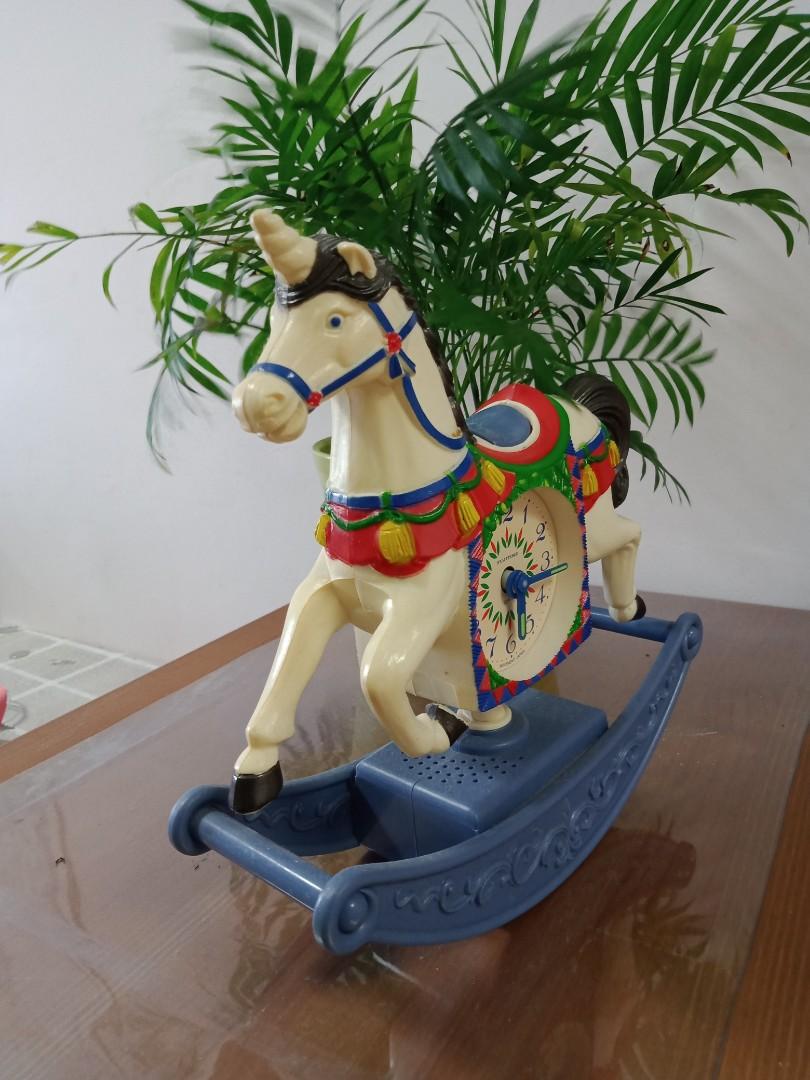 Vintage Rocking horse clock, Hobbies & Toys, Memorabilia & Collectibles