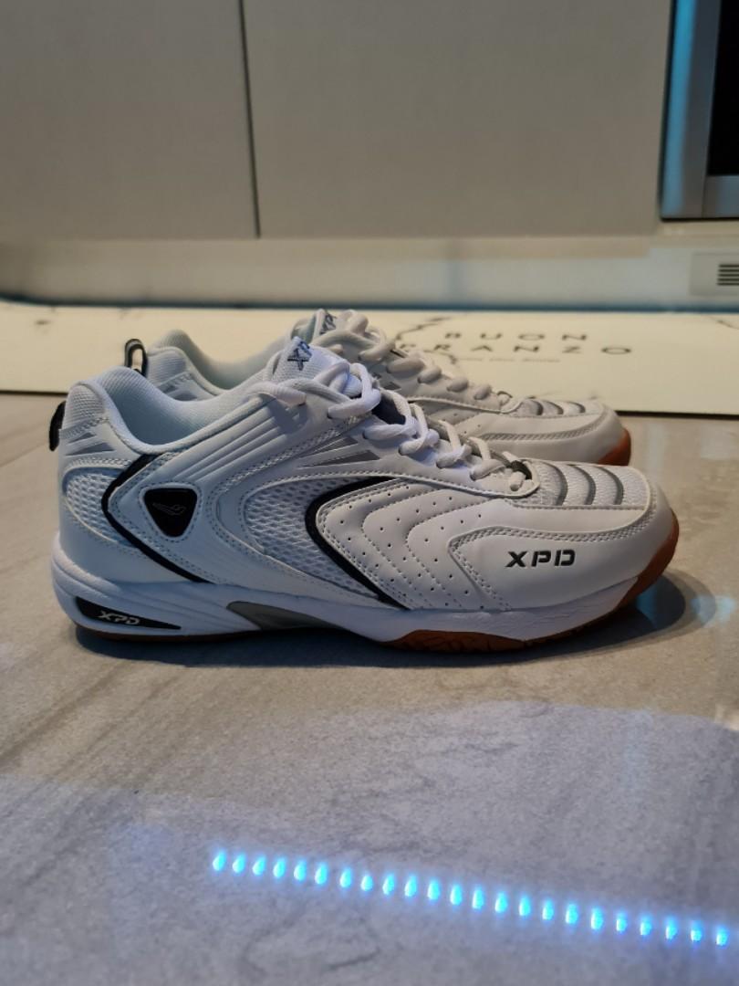 Badminton shoes for concrete 2024 floor