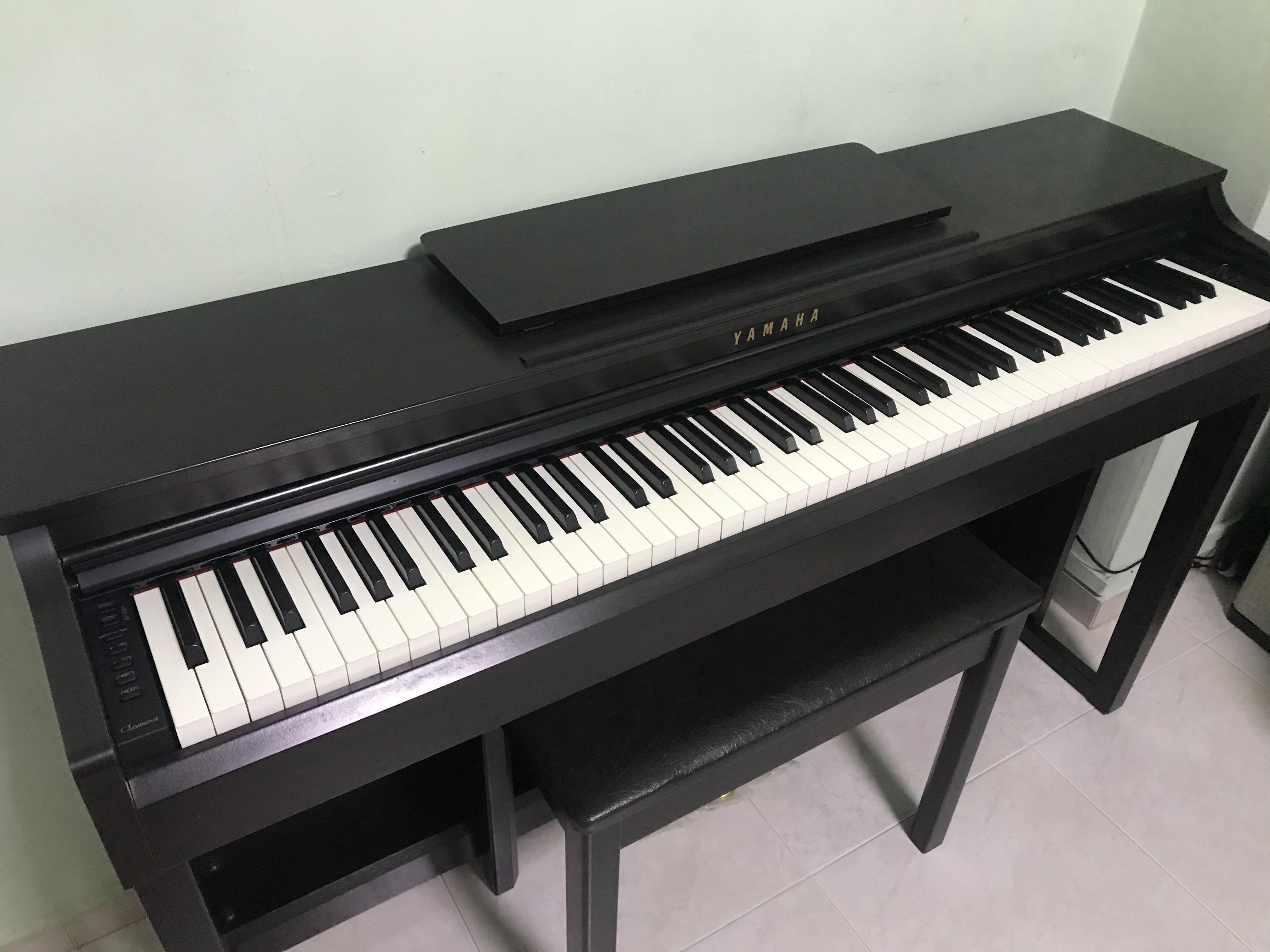 Yamaha 2025 clp 525r